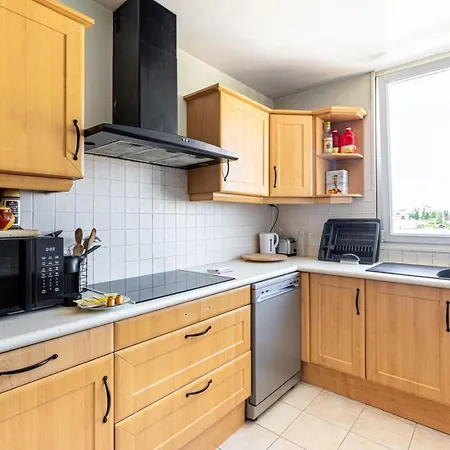 Guestready - Sunny Escape Near The Lights Apartment Bagnolet