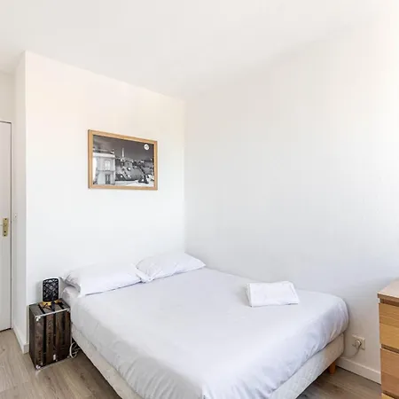 Guestready - Sunny Escape Near The Lights